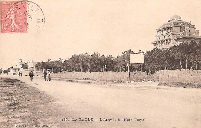 Vue du Royal depuis l'Esplanade du Casino